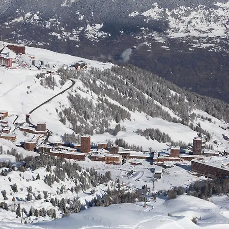 Apartment Renove Au Pied Des Pistes Avec Balcon, Ideal Pour 2 Personnes - Fr-1-455-117 *
